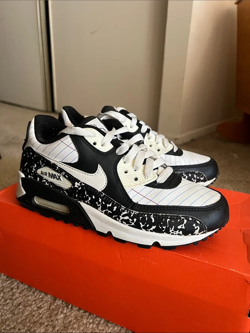 Nike Black & White Air Max Notebook-Print Sneakers